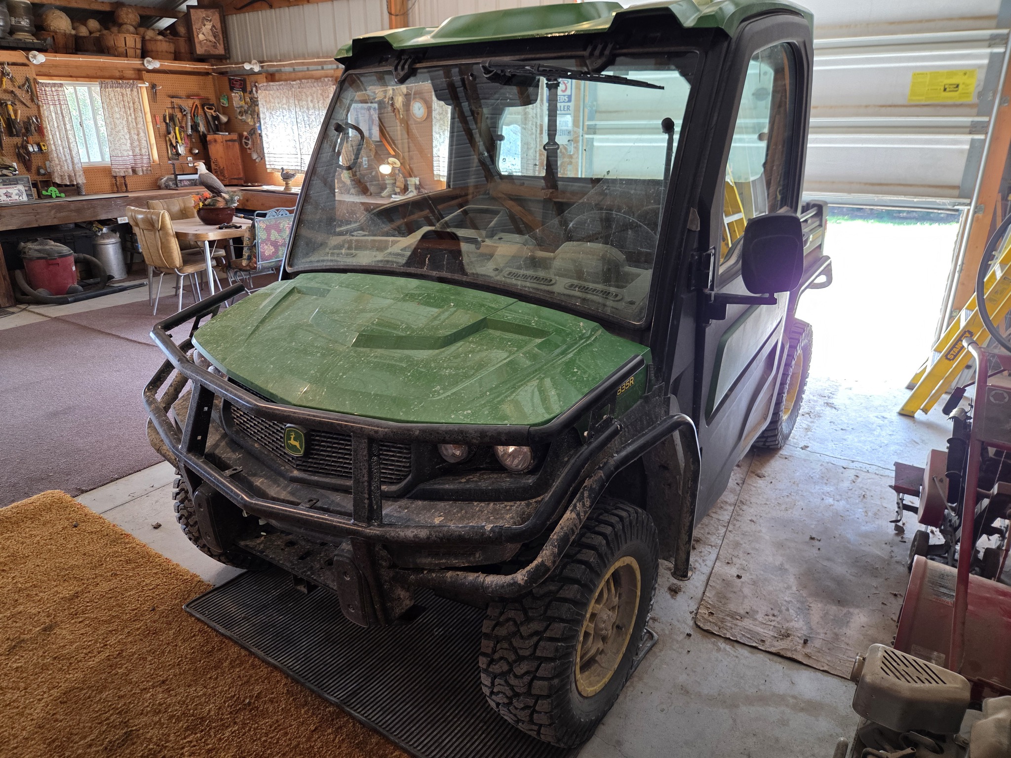 2023 John Deere XUV 835R Image 3