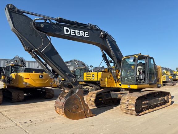 2018 John Deere 345G