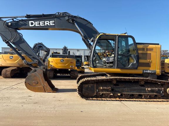 2018 John Deere 345G