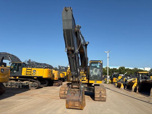 2018 John Deere 345G