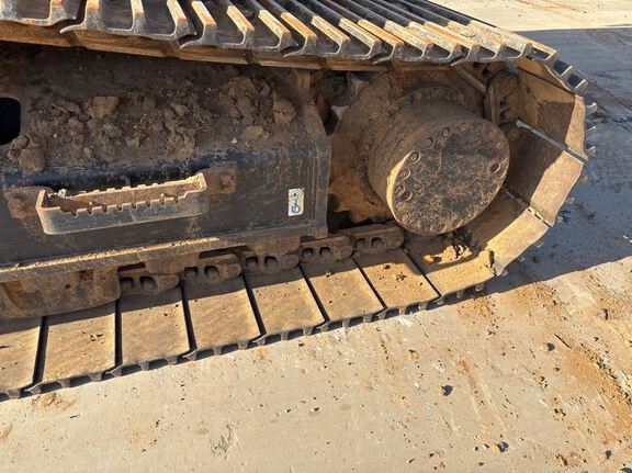2018 John Deere 345G