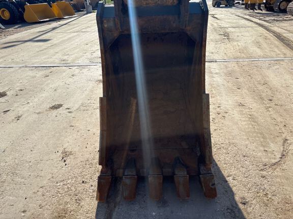 2018 John Deere 345G