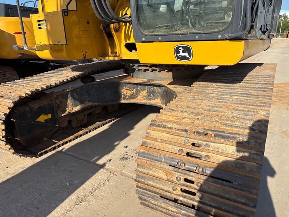 2018 John Deere 345G