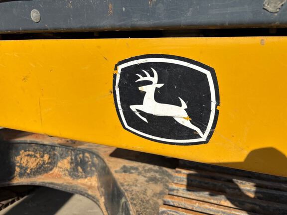2018 John Deere 345G
