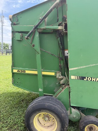 1995 John Deere 435