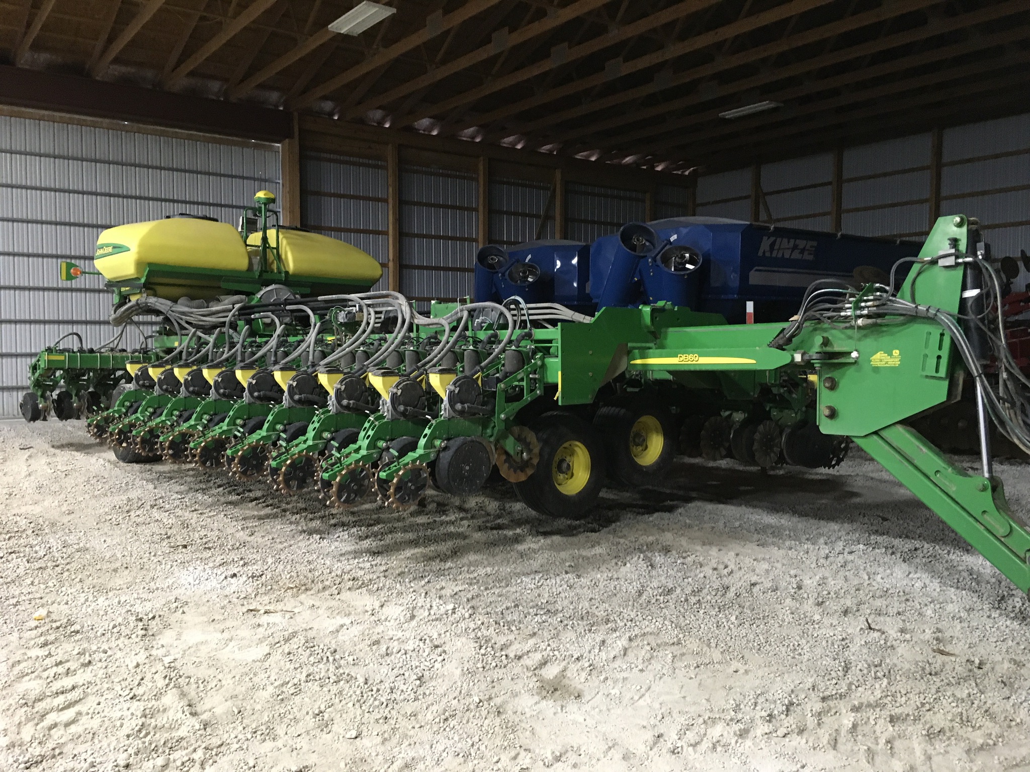 2014 John Deere DB60 Image 2