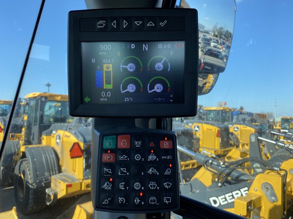 2023 John Deere 524 P