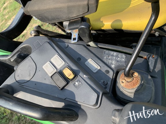 Photo of 2022 John Deere 2038R