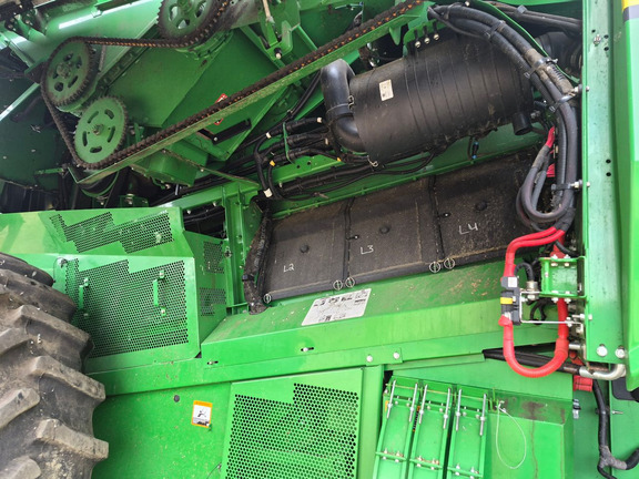 Used 2019 John Deere S780 Combines at Horizon Ag & Turf in St. Paul, AB - Photo5