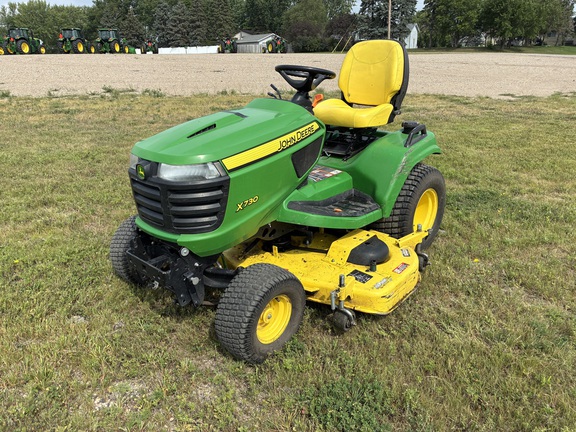  John Deere X730