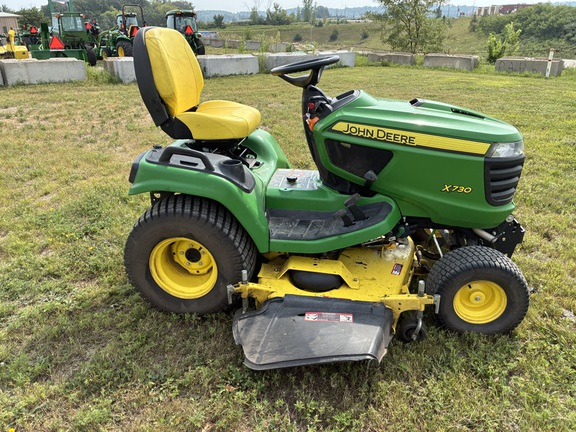 2016 John Deere X730 - Photo4