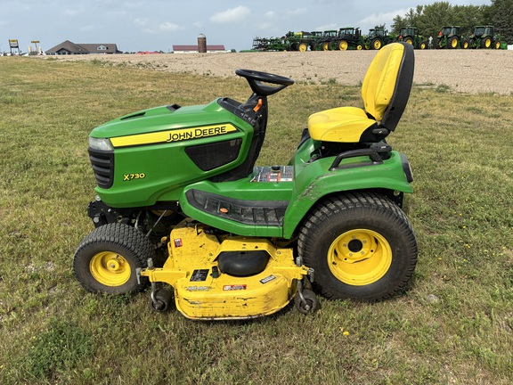 2016 John Deere X730 - Photo8