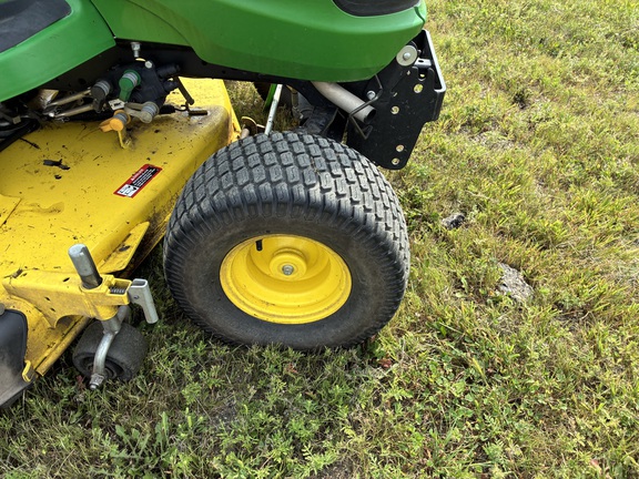 2016 John Deere X730 - Photo11