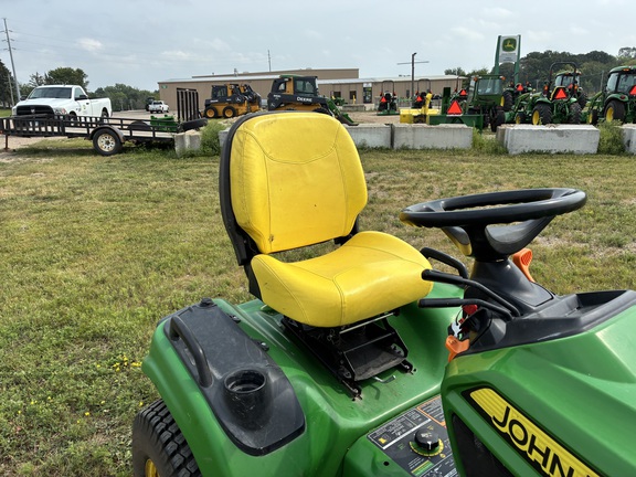 2016 John Deere X730 - Photo20