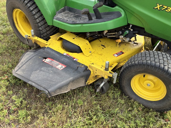 2016 John Deere X730 - Photo25