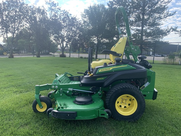 Used 2024 John Deere Z960M Zero Turn Mowers at Horizon Ag & Turf in Edmonton West, AB - Photo4