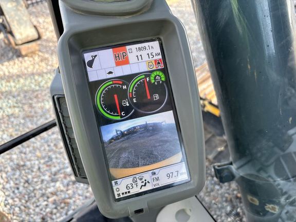 2022 John Deere 250GLC
