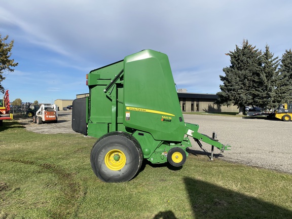 2019 John Deere 560M