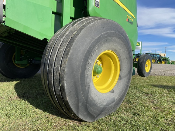 2019 John Deere 560M