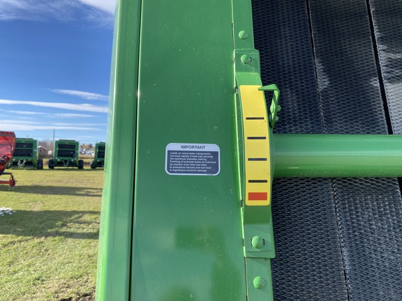 2019 John Deere 560M