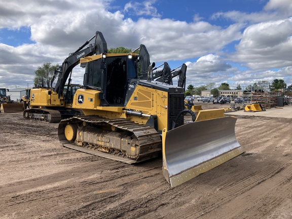 2021 John Deere 750L
