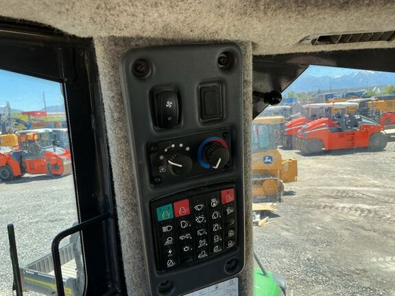 2022 John Deere 1050K