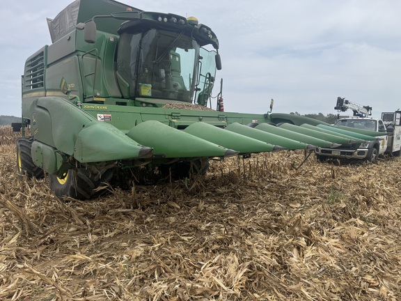 Photo of 2008 John Deere 608C