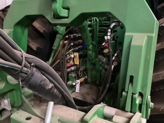2025 John Deere 8R 370 - Photo9