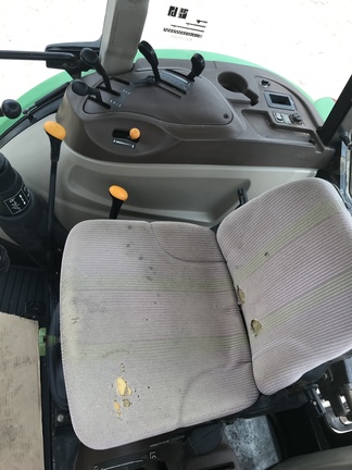 2004 John Deere 5520 Image 6