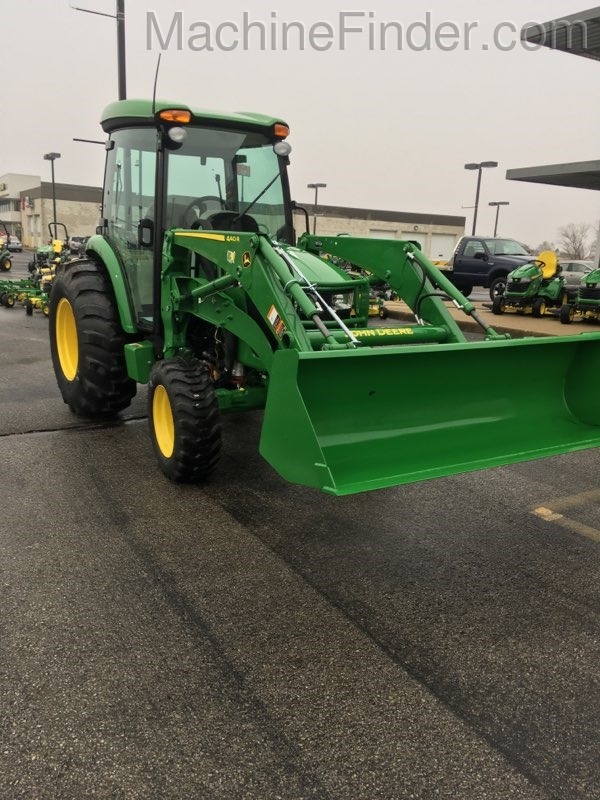 2019 John Deere 4044R Image 2