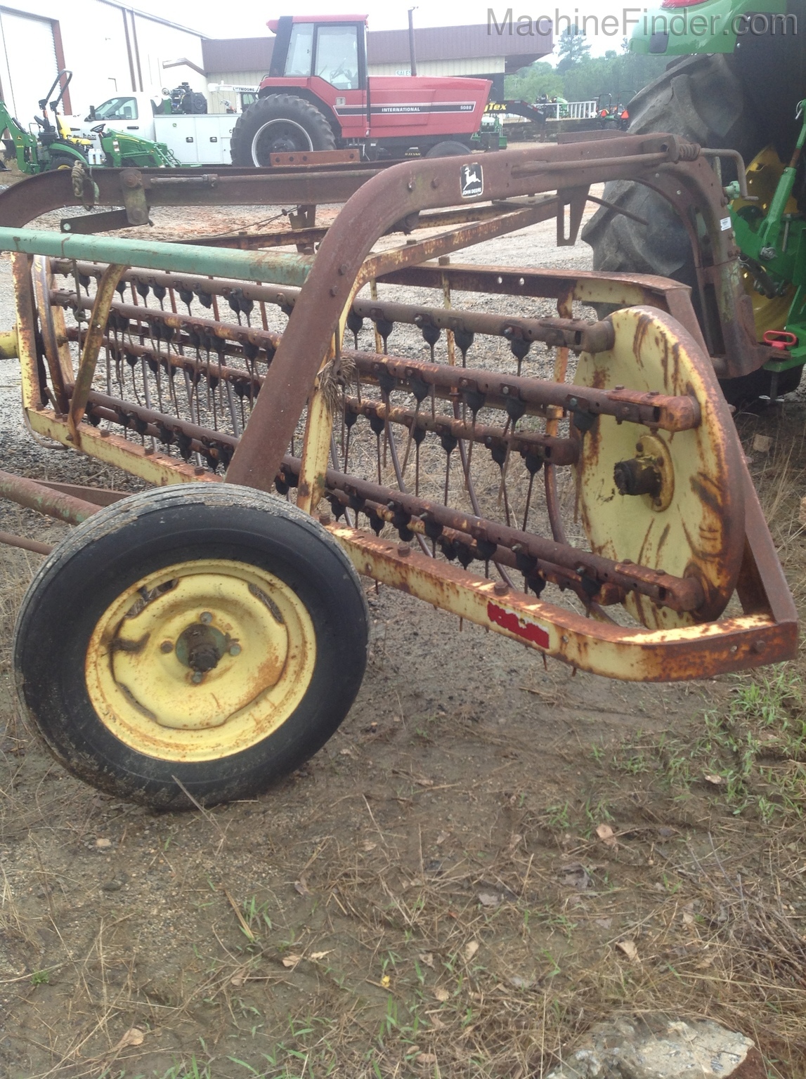 2000 John Deere 600 Image 3