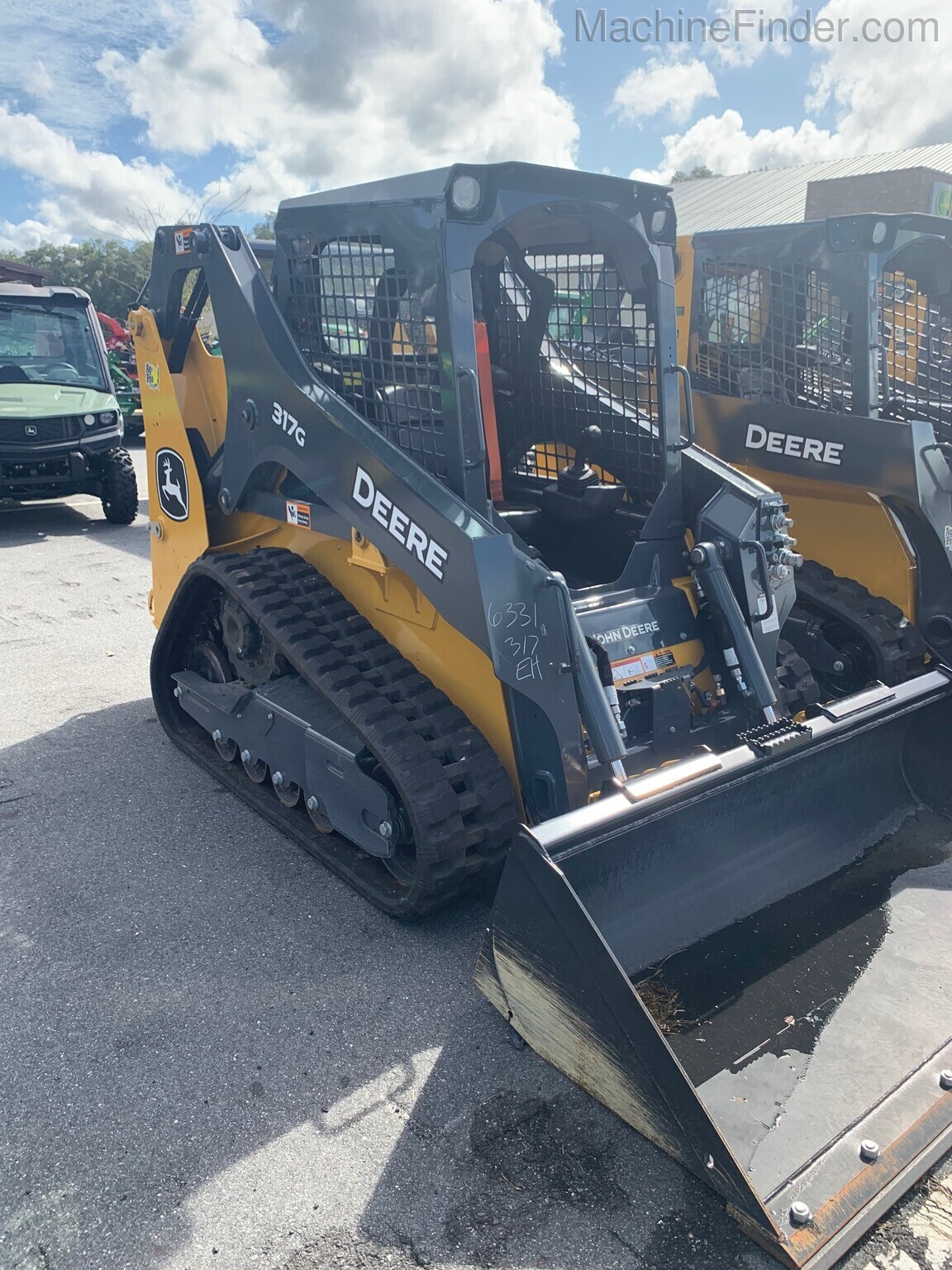 2020 John Deere 317G Image 3