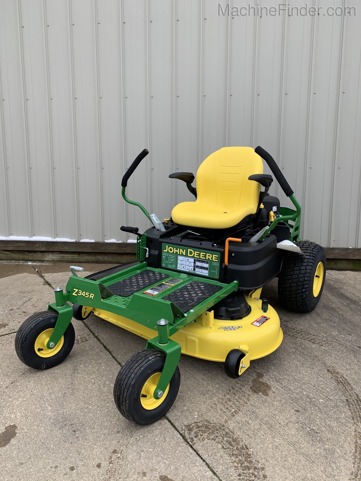 2020 John Deere Z345R Image 1