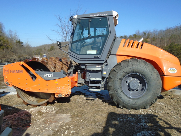 Photo of a 2022 Hamm H12iP