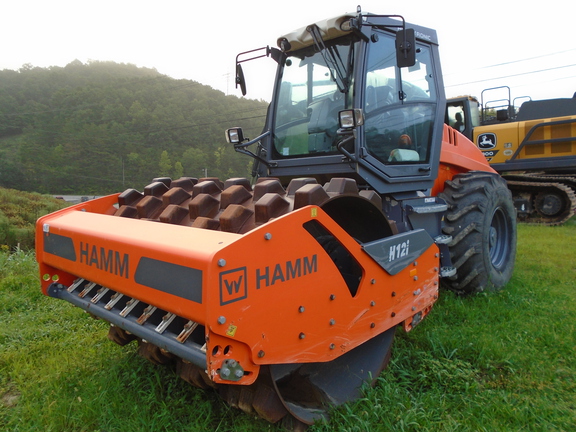 2022 Hamm H12IP