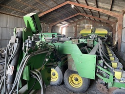 Planter For Sale 2013 John Deere DB90 
