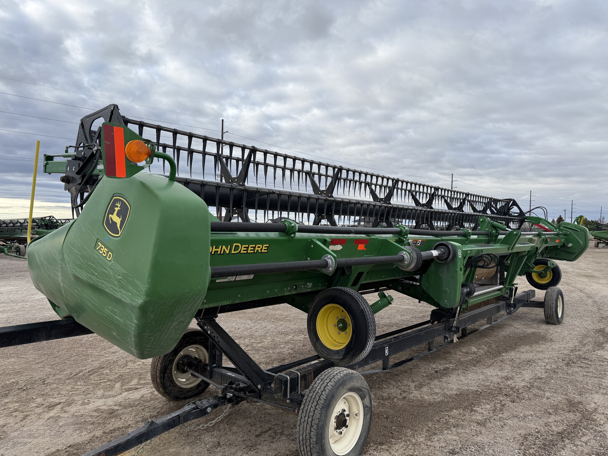 2018 John Deere 735D Image 5