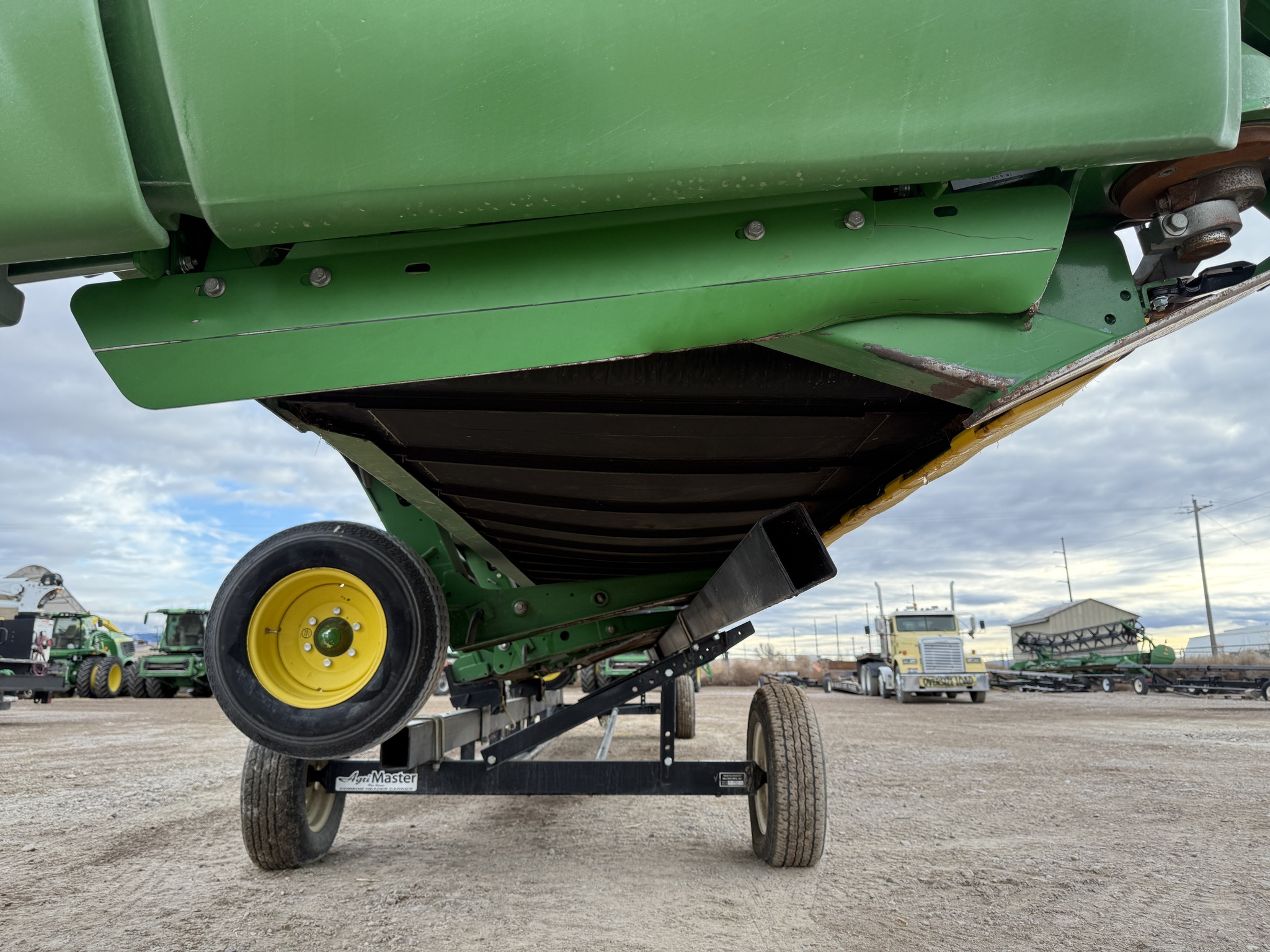 2018 John Deere 735D Image 10