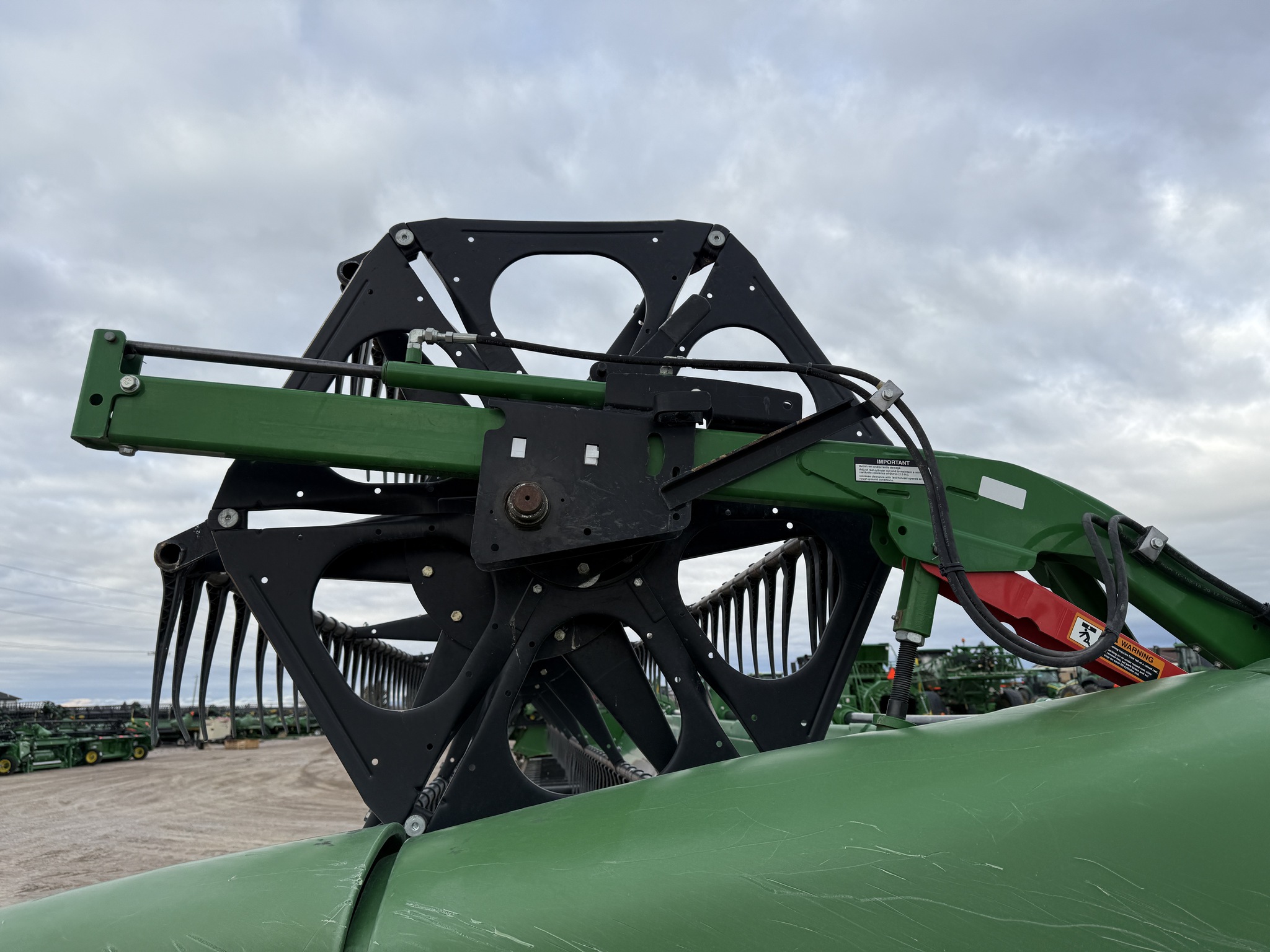 2018 John Deere 735D Image 18