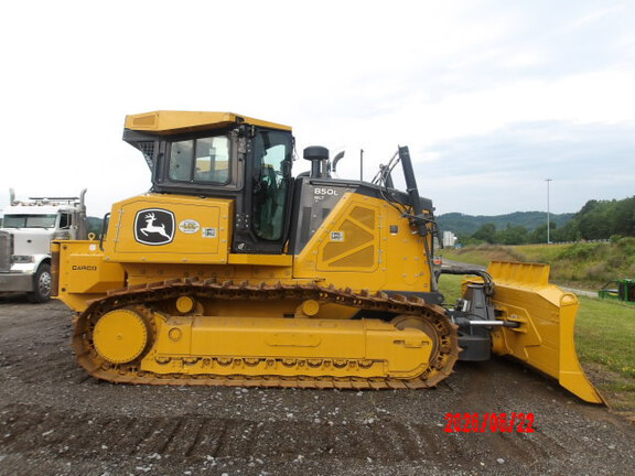 Photo of a 2024 John Deere 850L