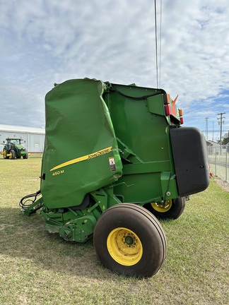 2020 John Deere 450M Photo 3