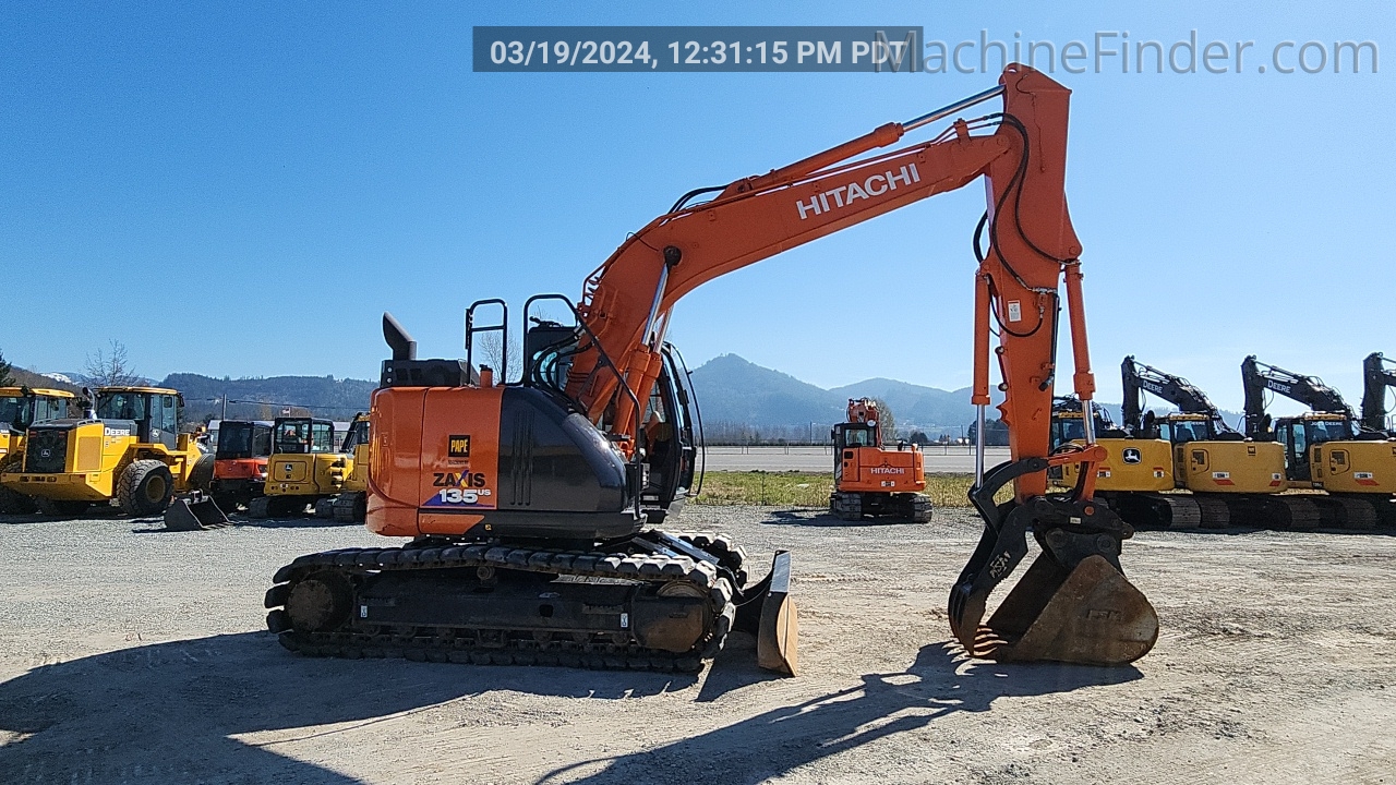 秋葉太品 Sturdy Hitachi Zx135 Excavator - Cheap Price Used