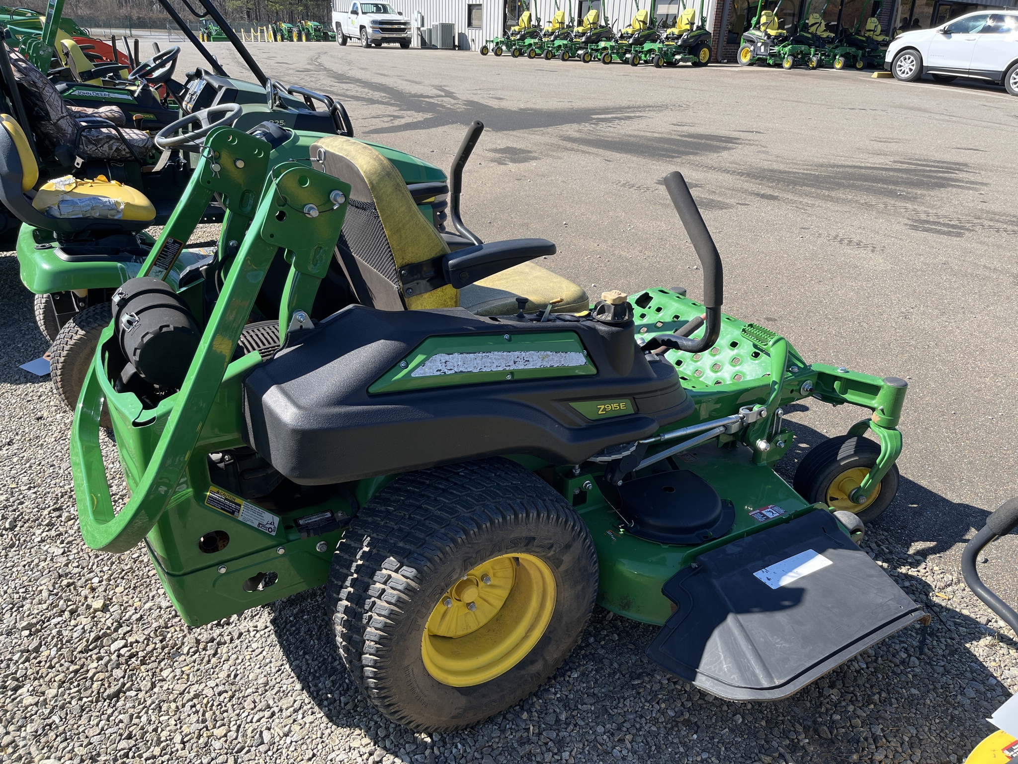 2018 John Deere Z915E Image 3