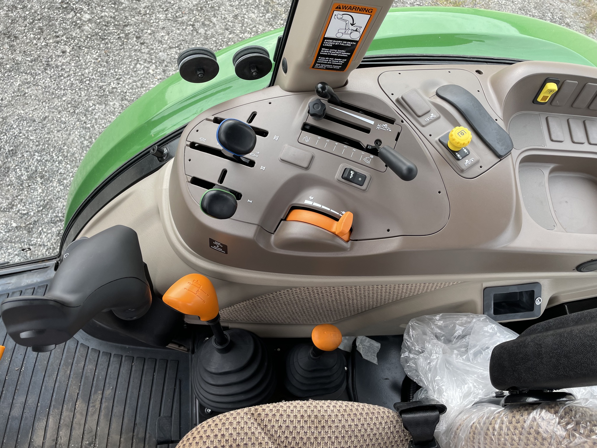 2023 John Deere 5090E Image 10