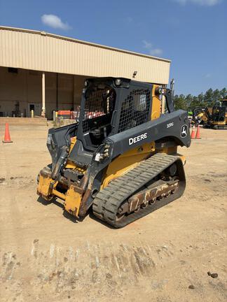 Photo of a 2022 John Deere 331G