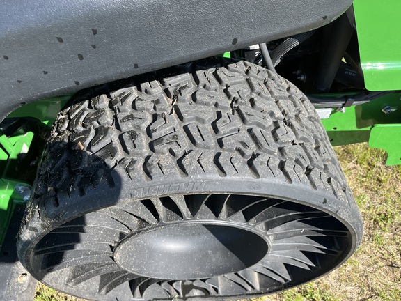 2023 John Deere Z997R - Photo16