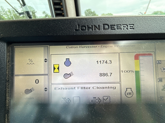 2021 John Deere CP690