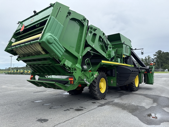 2021 John Deere CP690