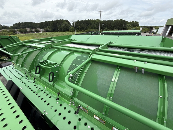 2021 John Deere CP690