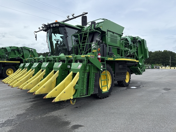 2021 John Deere CP690